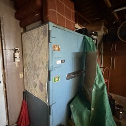 Large Safe - Free