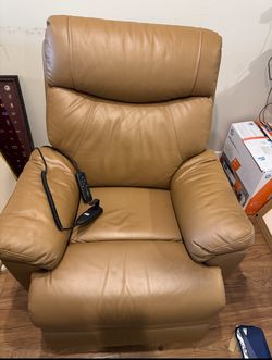 Best Offer!!Heated Arm Chair. Mint Condition. 1 Year Old. Leather. 