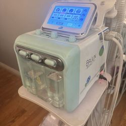 Hydrafacial Machine 