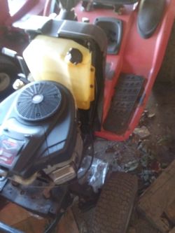 Troybuilt Riding Lawmower