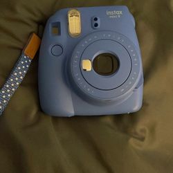 Polaroid Camera 