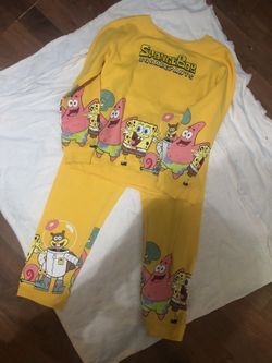 Fashion Nova SpongeBob Sweat Shirt Set