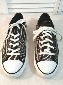 Women's converse Sz 9