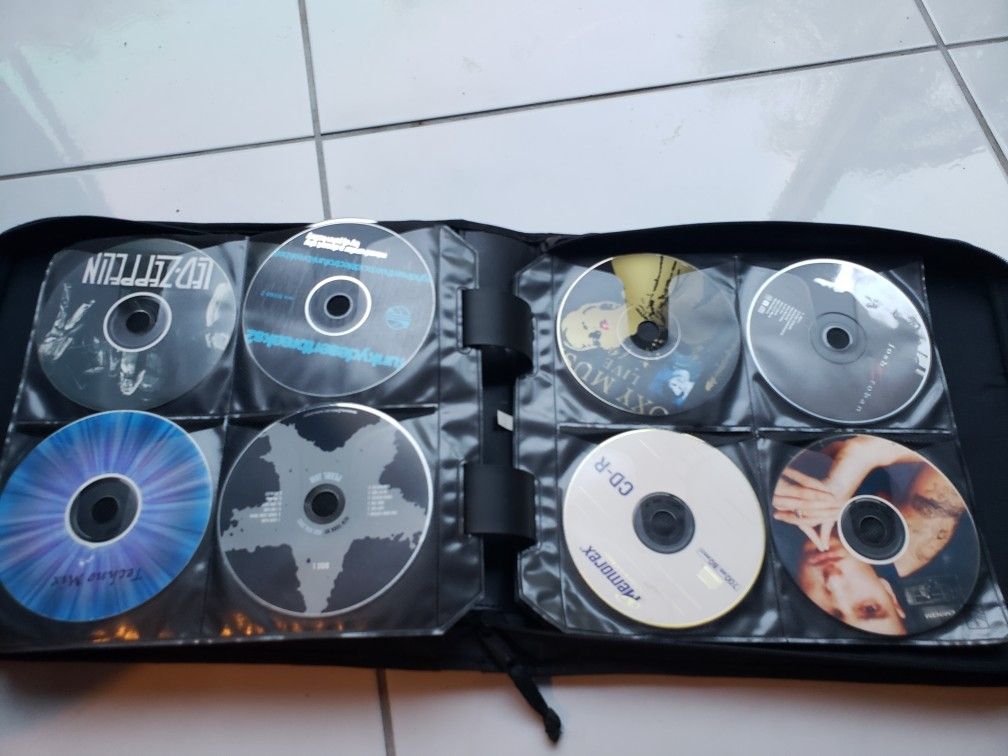 Case Logic Case with 100 Music CD's