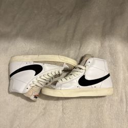 Nike Blazer Size 8