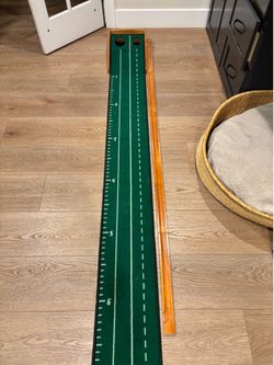 Indoor Putting Green