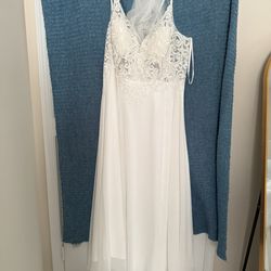 Gown / Wedding Dress