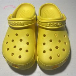 Yellow Crocs Size 7 Men’s/9 Womens 
