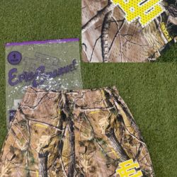 EE Shorts