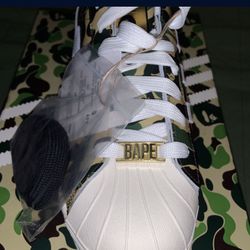 Adidas “superstar 80s X Bape” White 9.5m