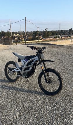 79 bike falcon pro 72v off road beast  2900 obo nothing less