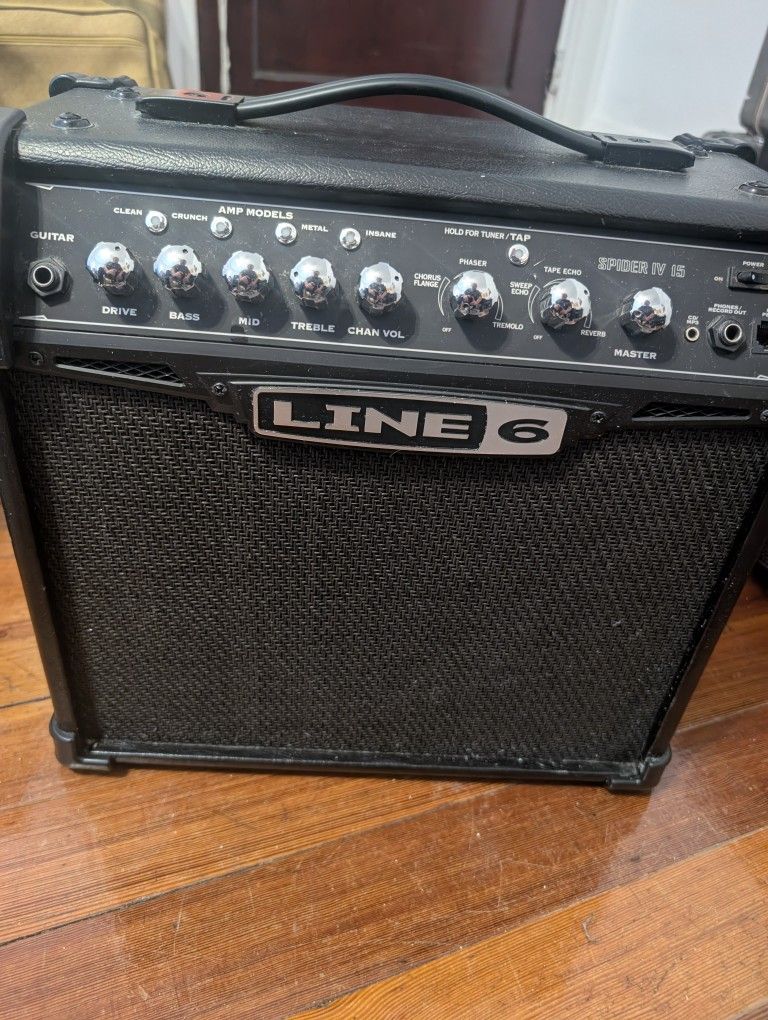 Line 6 Spider IV 15 Watt Amp