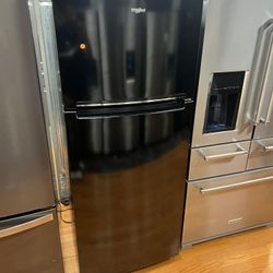 Whirlpool Top Freezer Fridge 
