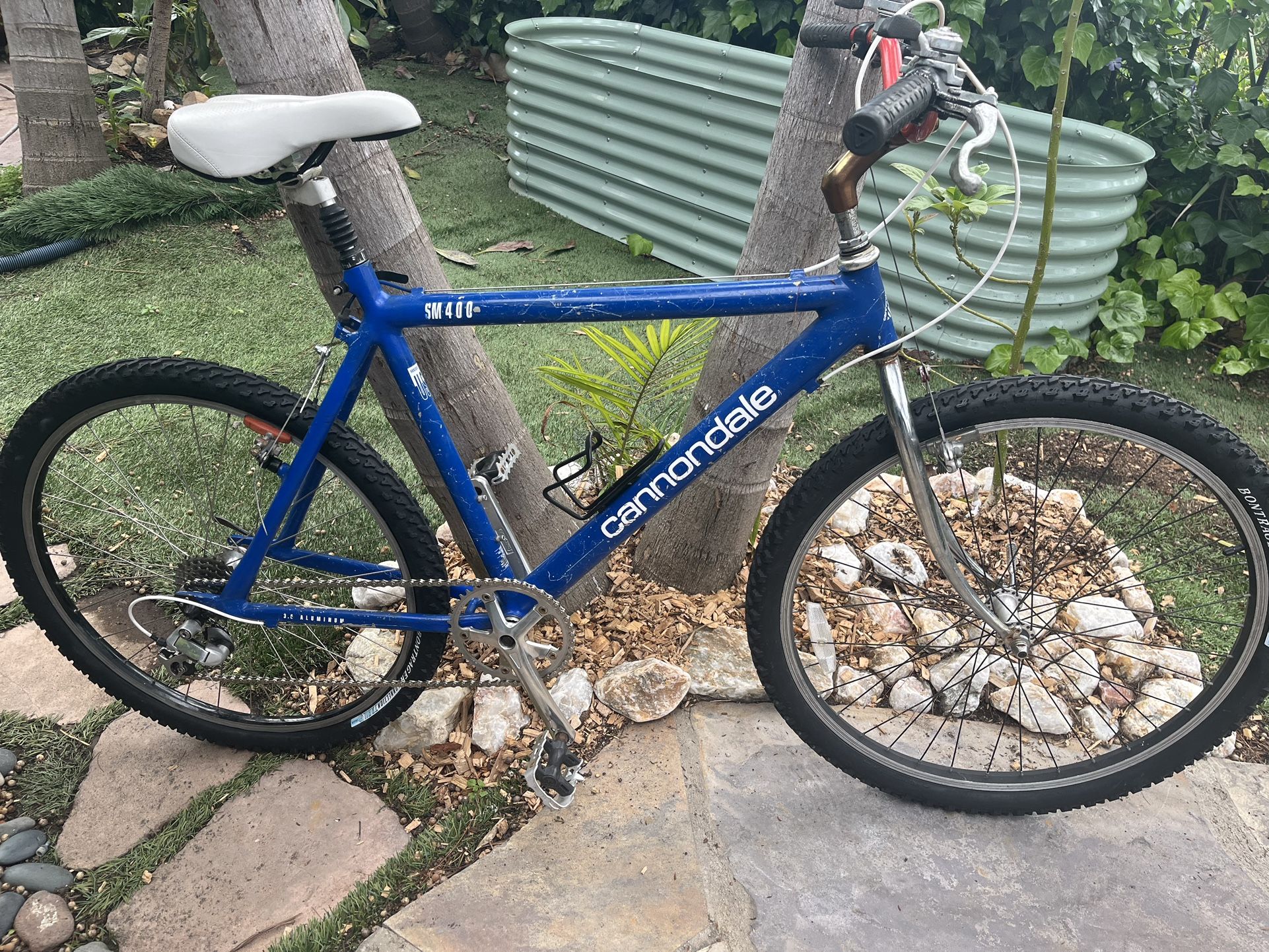 Cannondale SM 400 Mountain Bike