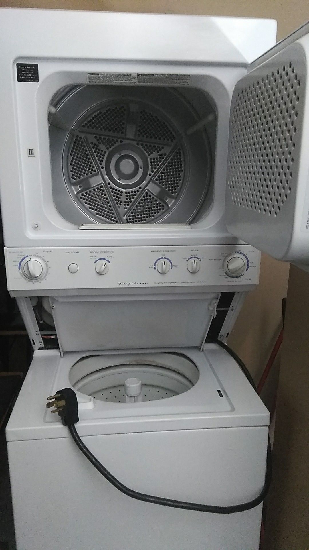 Frigidaire heavy duty..extra large capacity...2 speed combinations..3/4