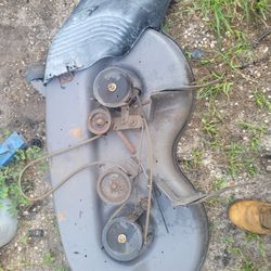 ((READ AD))((DECK 46" Craftsman/Husqvarna)) Riding Mower 