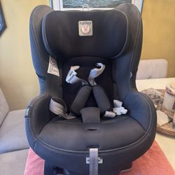 Peg Perego Primo Viaggio Convertible Car Seat