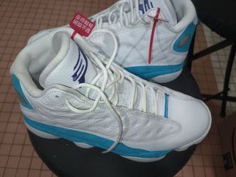 Men white Jordans size 8
