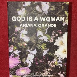 Ariana Grande Perfume 