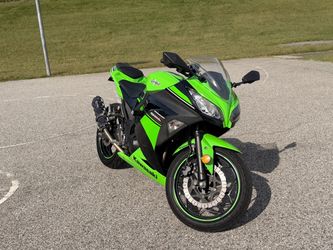 Kawasaki ninja (contact info removed) CLEAN TITLE