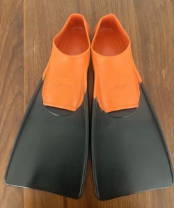 Finis long fins Size Men 3-5 US/ 35-37 EU
