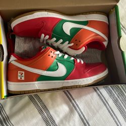 Nike Sb Dunks Seven Elevens “Rare”
