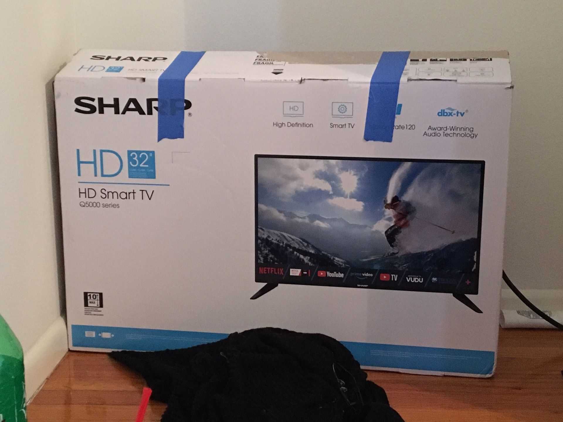 SHARP HD SMART TV