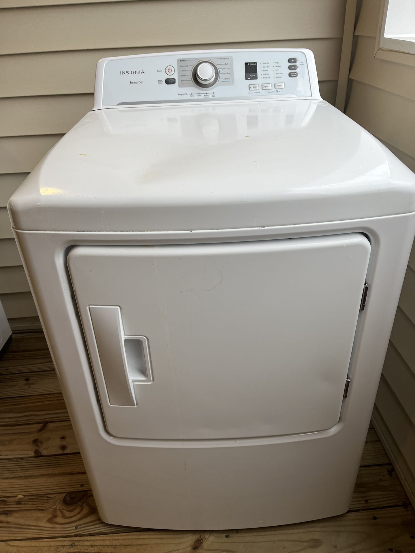 Washer And Dryer For Sale  Must Sell Fast 