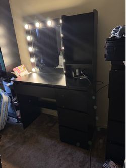 Vanity With Lights