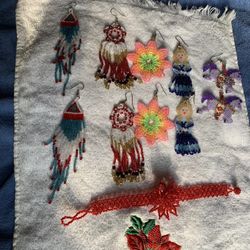 Earrings 