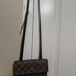 LV Purse