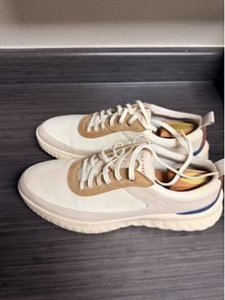 Colehaan sneaker size 13