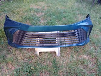 2025 Toyota Camry OEM front bumper LE