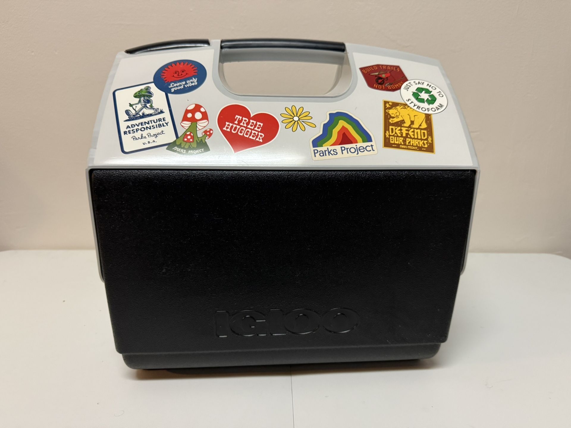 Collectable Igloo Playmate Elite Parks Project Hippie Limited Edition Cooler 