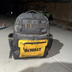 Dewalt backpack