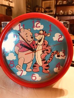 Vintage Winnie and Tigger Plastic Clock