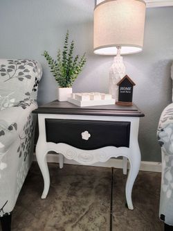Ethan Allen end table