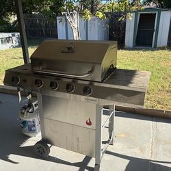 Char-Broil Performance Series Silver 5-Burner Liquid Propane Gas Grill with 1 Side Burner