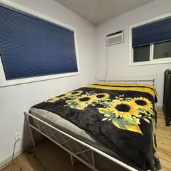 Queen Metal Bed Frame 