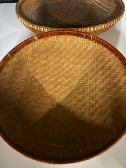 Bamboo round basket