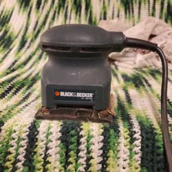Use Black And Decker Sander 