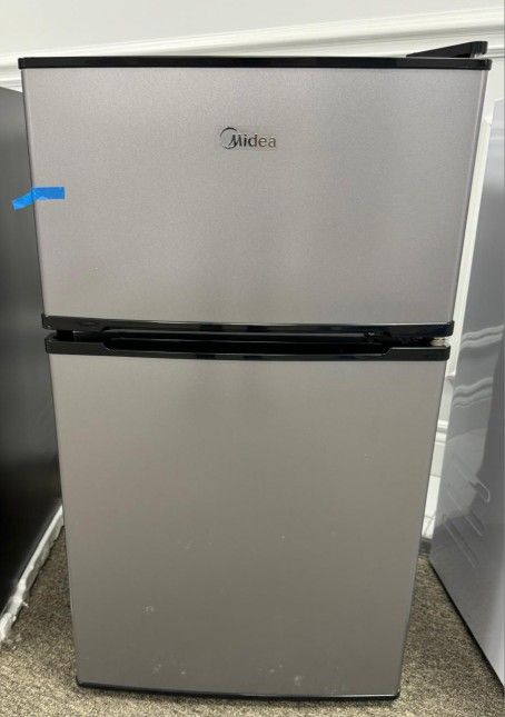 Midea Mini-FRIDGE