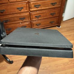 ps4 slim 
