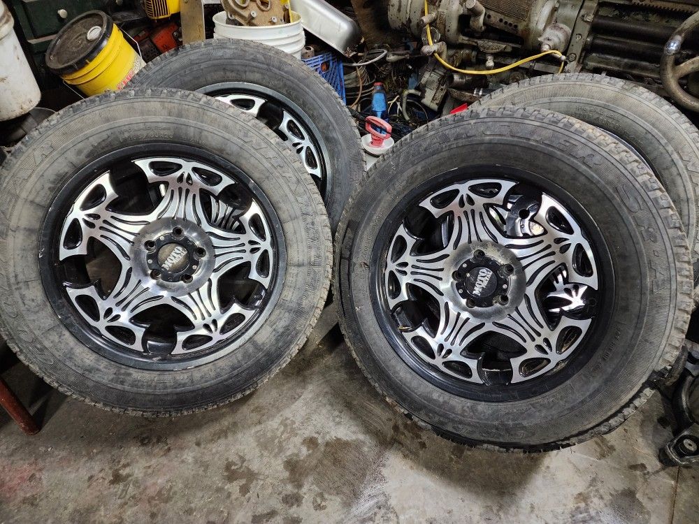 5x5 Pattern Moto Metal Mo909 Punisher Wheels
