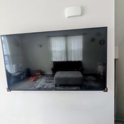 65 inch Samsung UHD Smart TV