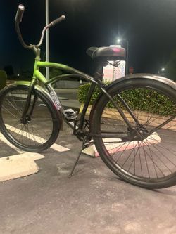 Beach cruiser bike