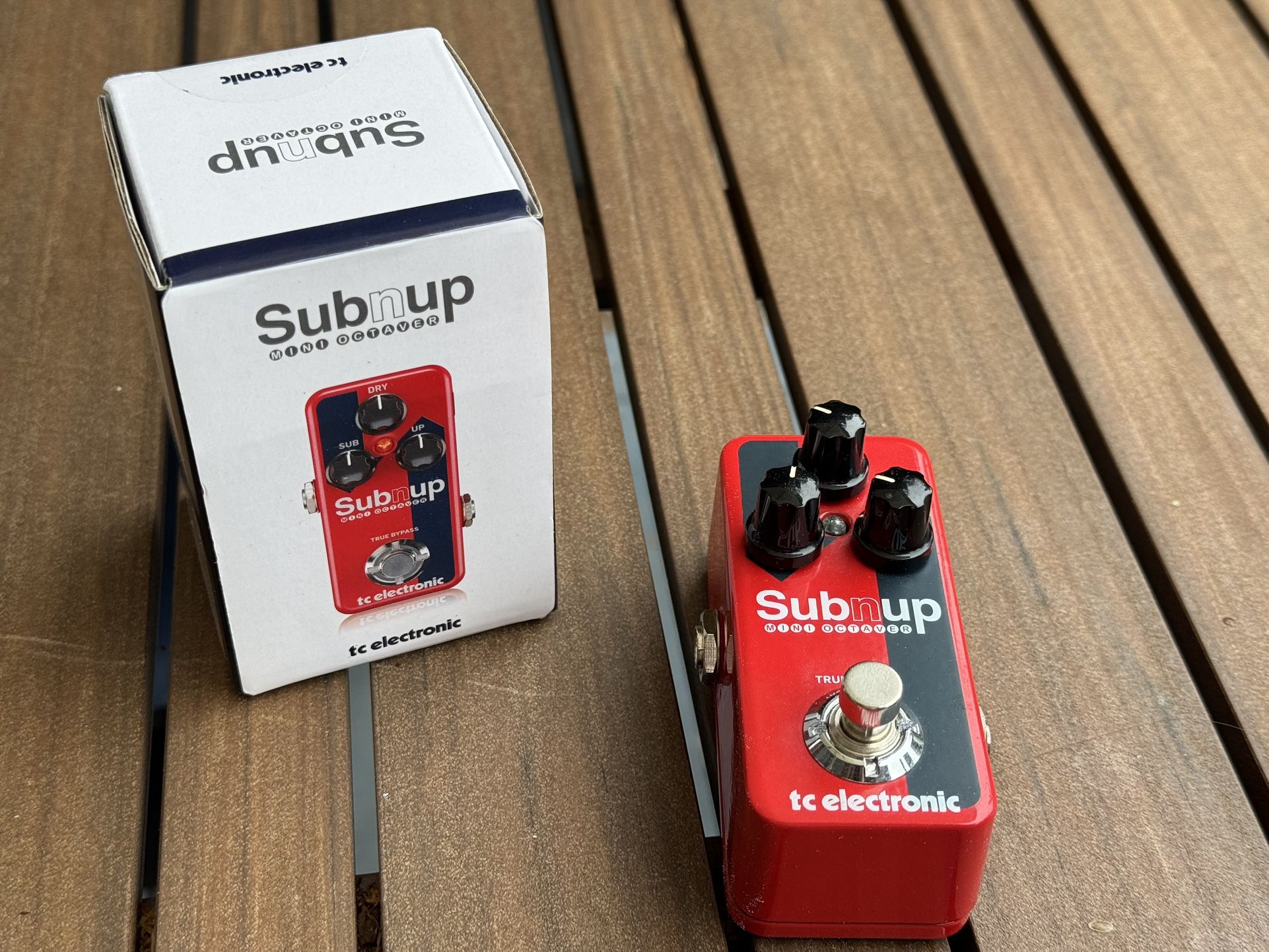 TC Electronic Sub n Up Octaver Pedal