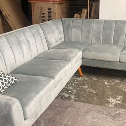 New 111x85 Mcm Velvet Sectional Couch On Sale / Free Delivery 