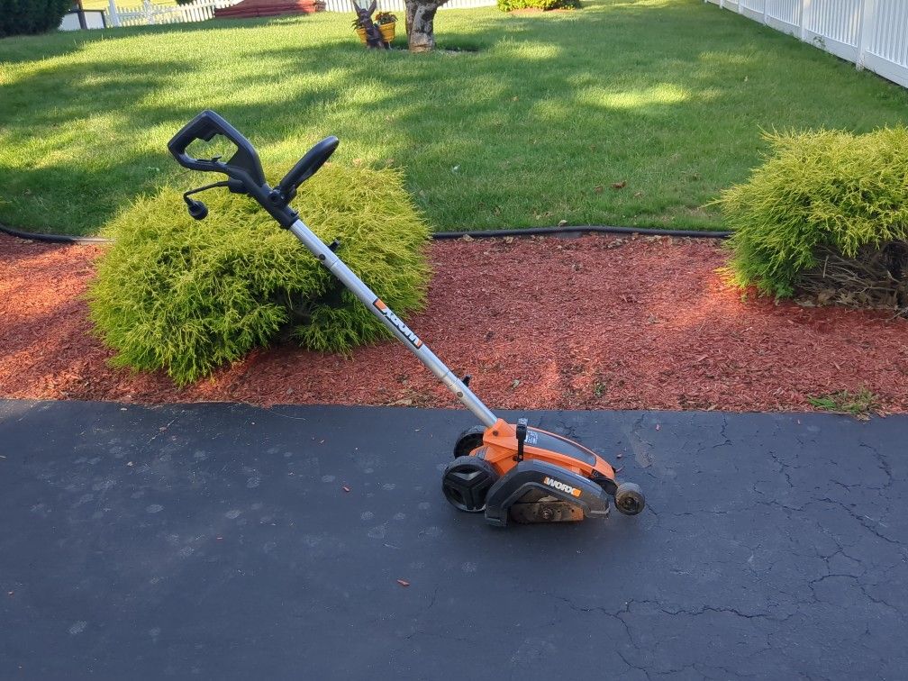 Lawn Edger By Worx