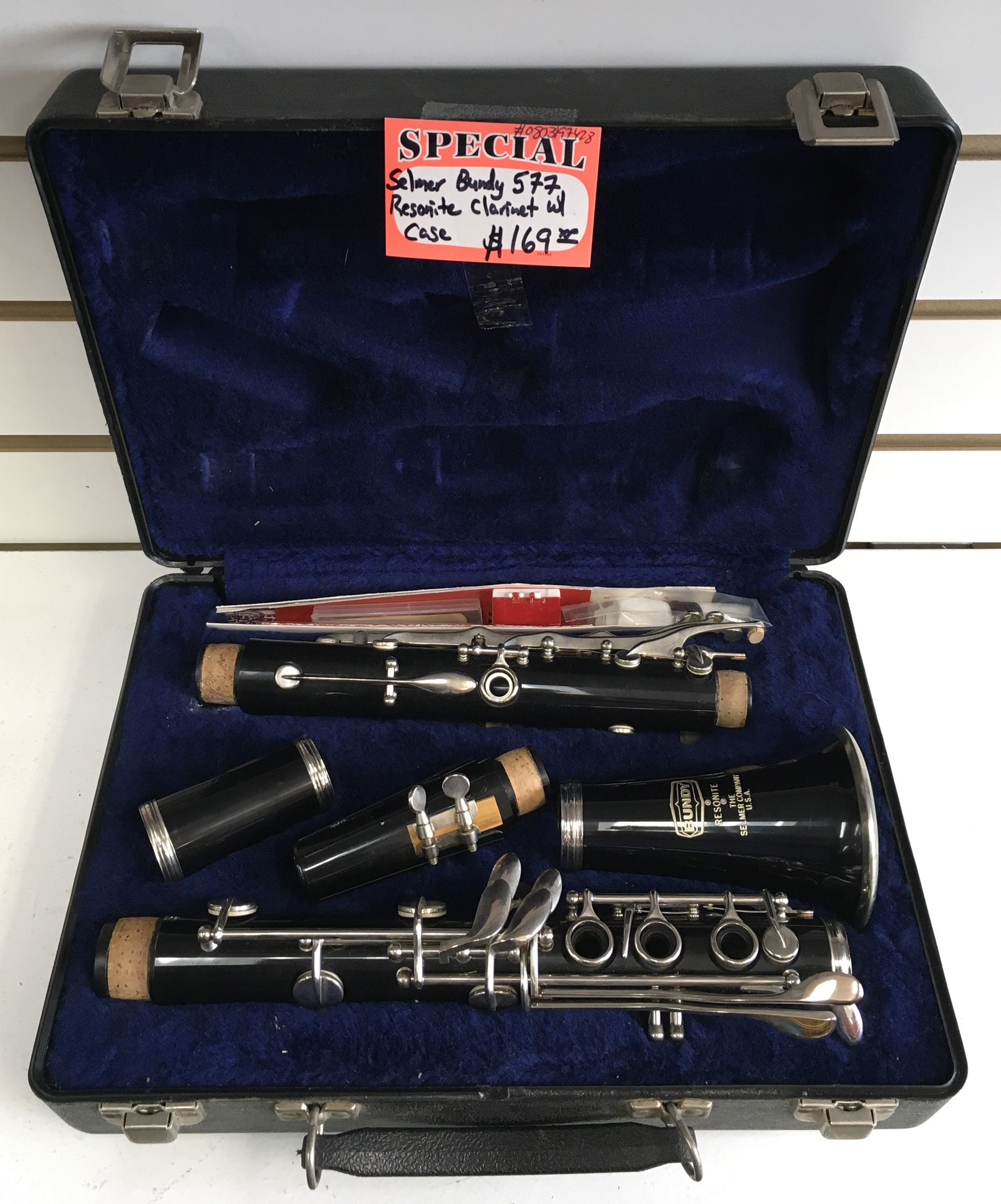 Selmer Bundy 577 Resonite Clarinet W/ Case
